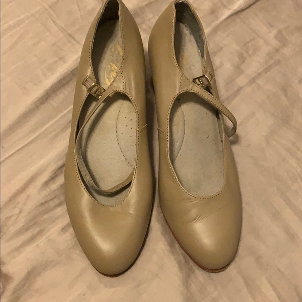 Dance shoes
